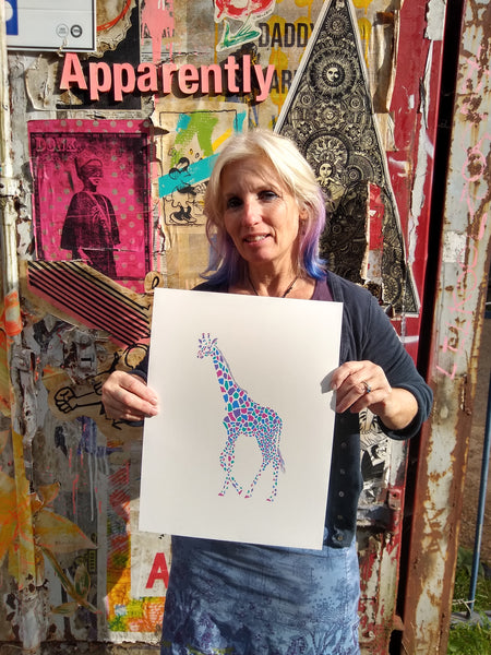 Colourful 4 colour screen print of a giraffe by Liz Whiteman Smith